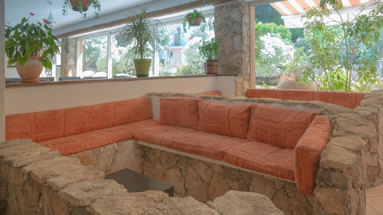 Des Etrangers Bonifacio (Corsica)